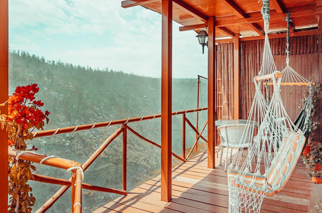 Nayon Xtreme Valley Hotel Quito Exterior photo